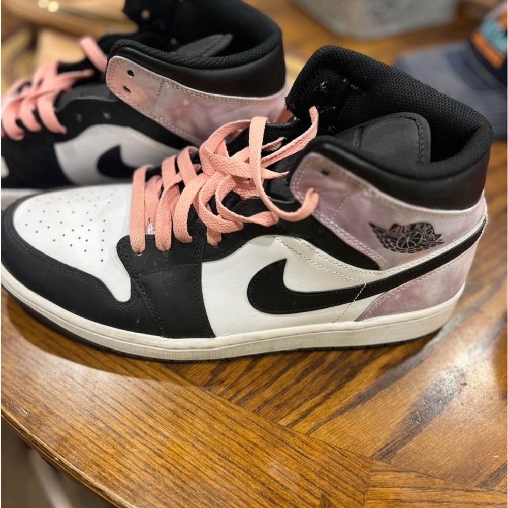 Air Jordan Sneakers